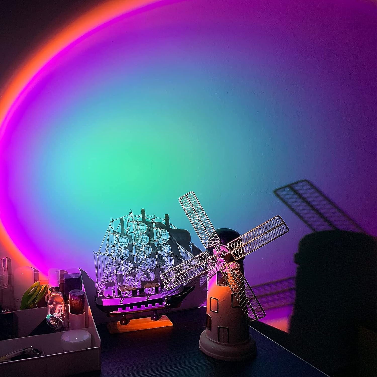 Sunset Projection Lamp LED Night Light, 360 Degree Rotation Rainbow Projector Light Floor Lamp, USB Romantic Visual Modern Stand for Bedroom Living Room Decor(Rainbow)